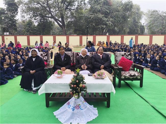 CLASS 1 & 2 CHRISTMAS ASSEMBLY