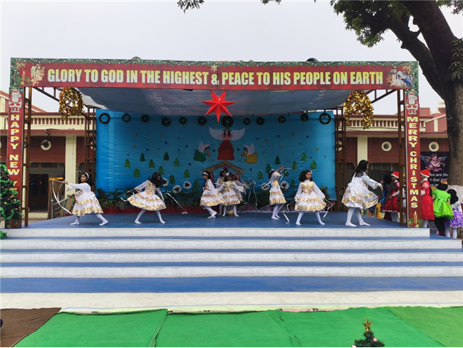 CLASS 1 & 2 CHRISTMAS ASSEMBLY