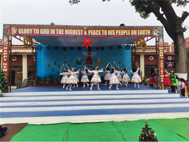 CLASS 1 & 2 CHRISTMAS ASSEMBLY