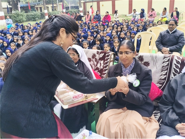 CLASS 1 & 2 CHRISTMAS ASSEMBLY