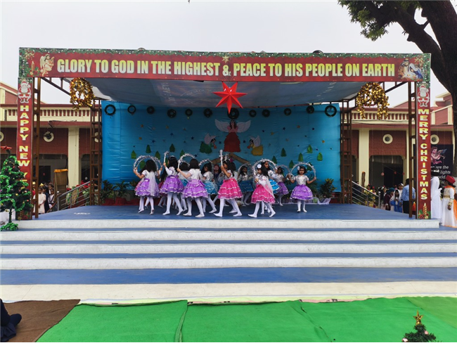 CLASS 1 & 2 CHRISTMAS ASSEMBLY