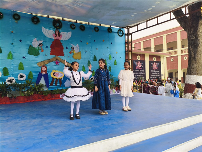 CLASS 1 & 2 CHRISTMAS ASSEMBLY