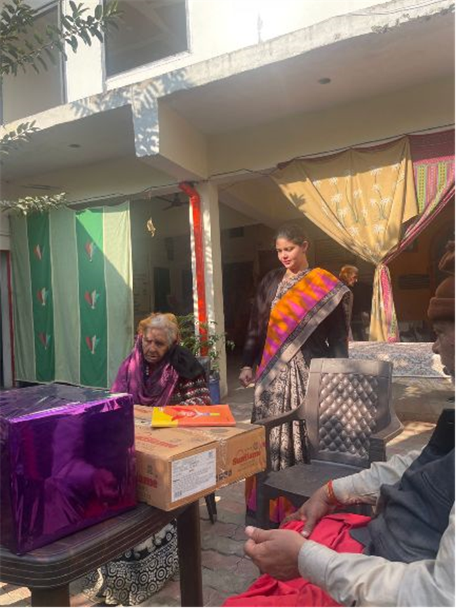 JPIC MEMBERS ORGANIZED A VISIT TO DHANRAJ OLD AGE HOME