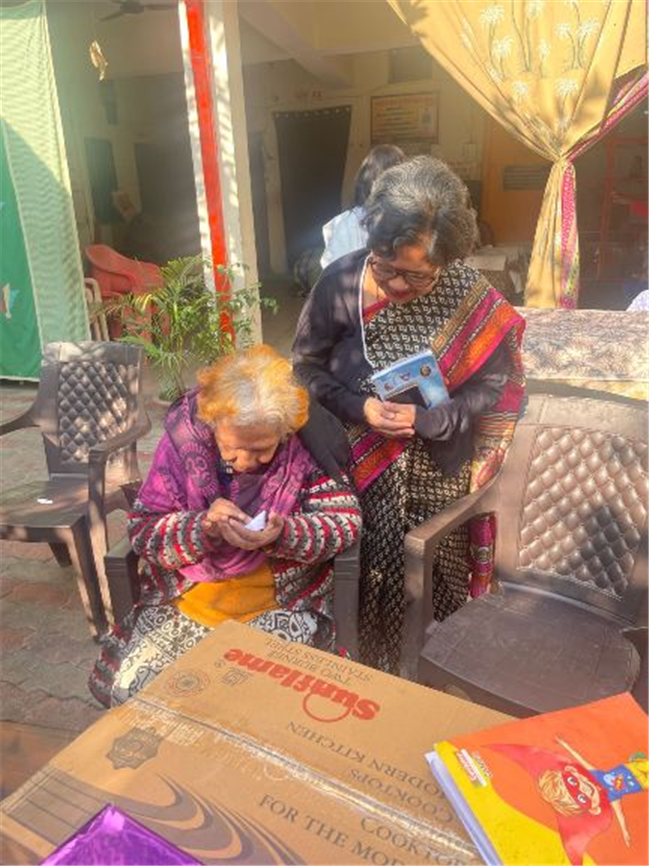 JPIC MEMBERS ORGANIZED A VISIT TO DHANRAJ OLD AGE HOME