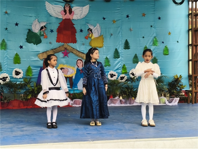 CLASS 1 & 2 CHRISTMAS ASSEMBLY