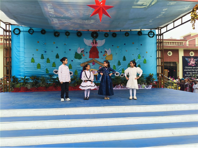 CLASS 1 & 2 CHRISTMAS ASSEMBLY