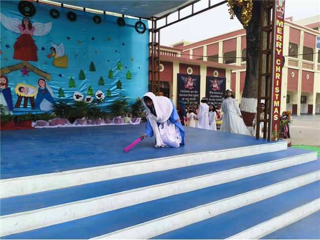 CLASS 1 & 2 CHRISTMAS ASSEMBLY