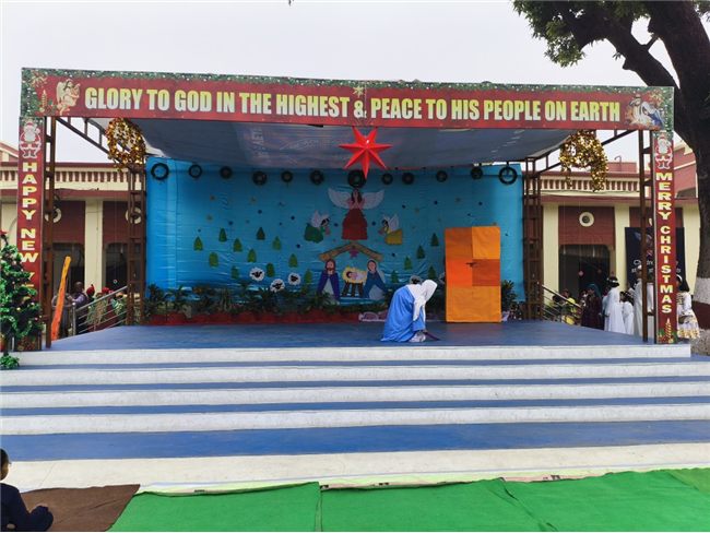 CLASS 1 & 2 CHRISTMAS ASSEMBLY