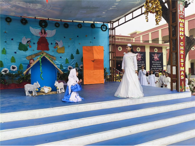 CLASS 1 & 2 CHRISTMAS ASSEMBLY