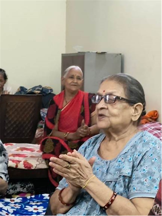 FRIENDS OF MARY WARD VISITED THE OLD AGE HOME