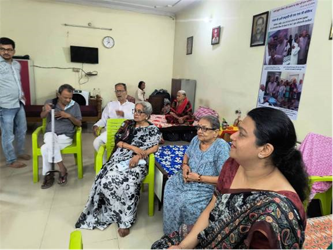 FRIENDS OF MARY WARD VISITED THE OLD AGE HOME