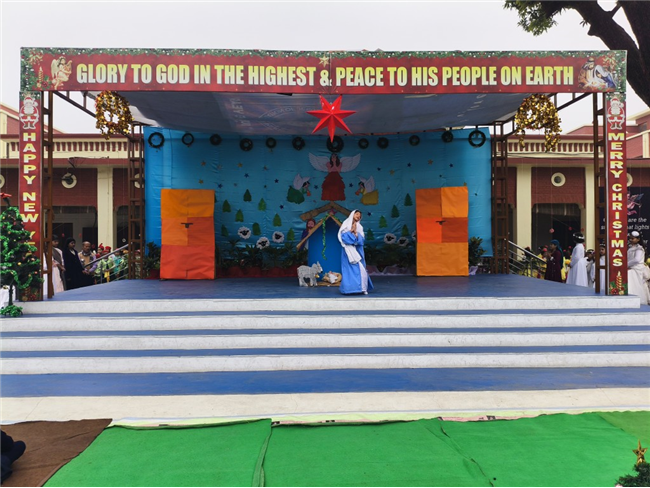 CLASS 1 & 2 CHRISTMAS ASSEMBLY