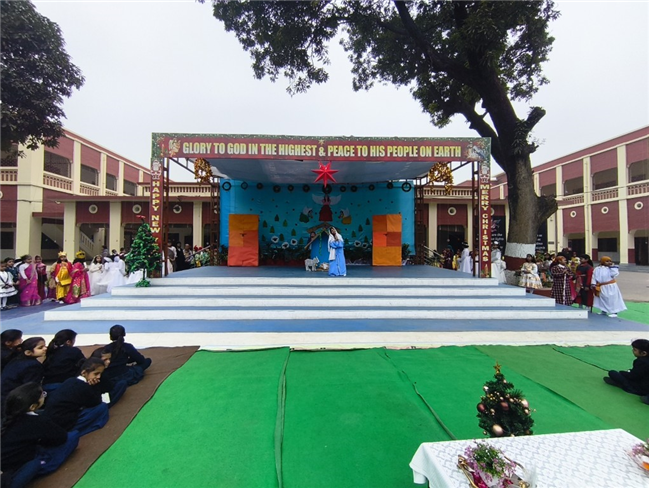 CLASS 1 & 2 CHRISTMAS ASSEMBLY