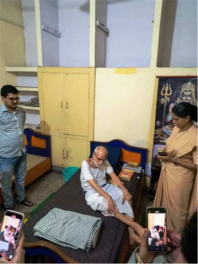 FRIENDS OF MARY WARD VISITED THE OLD AGE HOME
