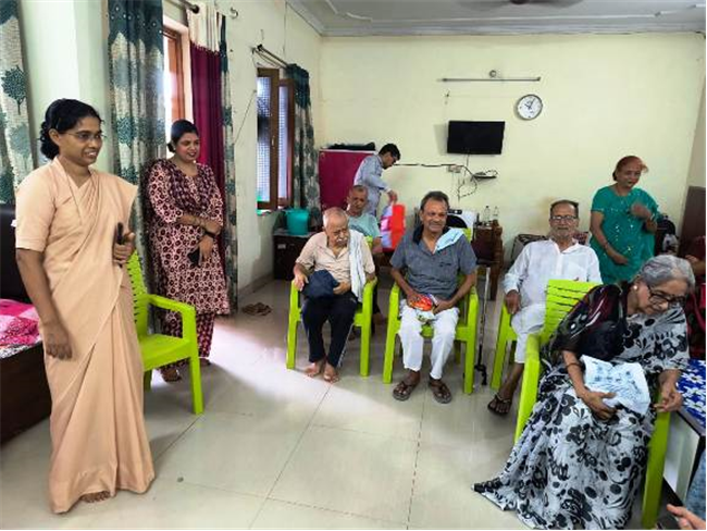 FRIENDS OF MARY WARD VISITED THE OLD AGE HOME