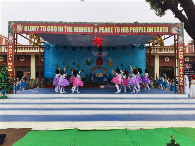 CLASS 1 & 2 CHRISTMAS ASSEMBLY