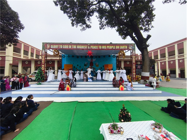 CLASS 1 & 2 CHRISTMAS ASSEMBLY