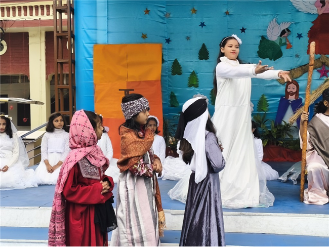 CLASS 1 & 2 CHRISTMAS ASSEMBLY