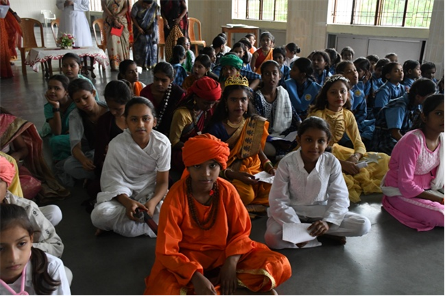 FANCY DRESS COMPETITION
