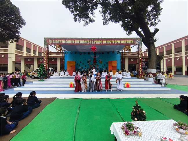 CLASS 1 & 2 CHRISTMAS ASSEMBLY