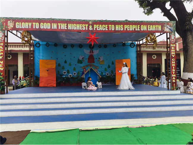 CLASS 1 & 2 CHRISTMAS ASSEMBLY