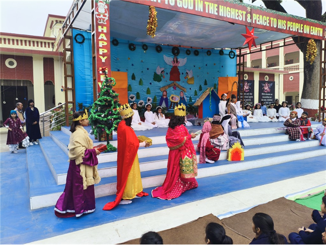 CLASS 1 & 2 CHRISTMAS ASSEMBLY