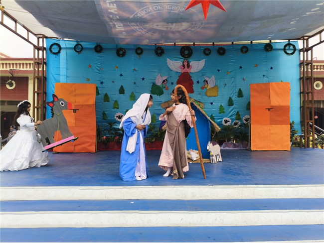 CLASS 1 & 2 CHRISTMAS ASSEMBLY