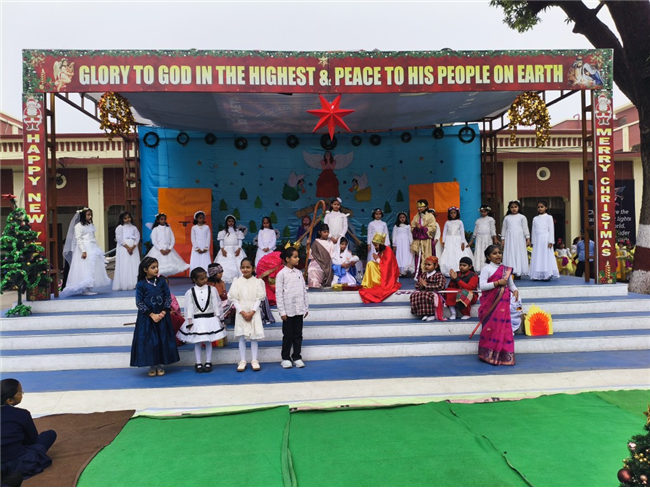 CLASS 1 & 2 CHRISTMAS ASSEMBLY