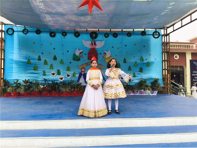CLASS 1 & 2 CHRISTMAS ASSEMBLY