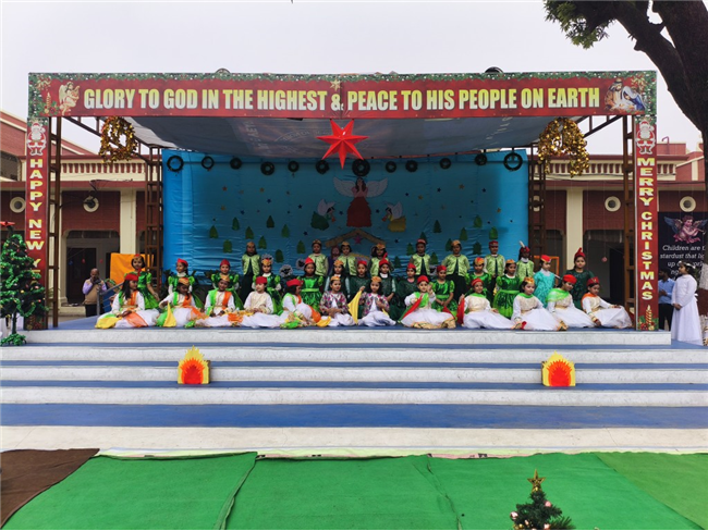 CLASS 1 & 2 CHRISTMAS ASSEMBLY