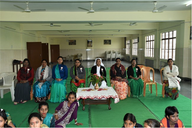 LONG ASSEMBLY BY  CLASS NURSERY & 1