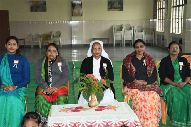 LONG ASSEMBLY BY  CLASS NURSERY & 1