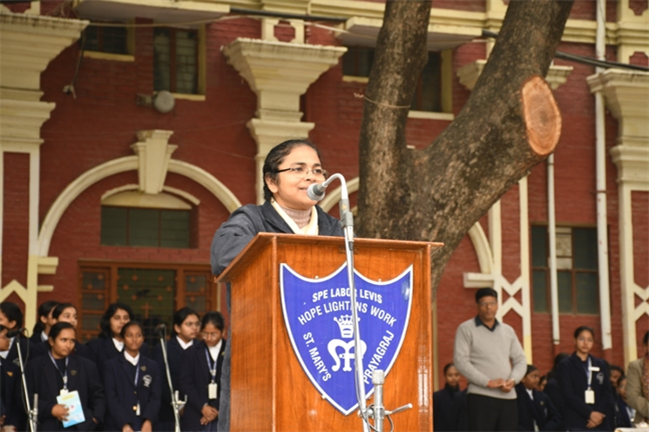 USM ACTIVITY-WINTER SMILES