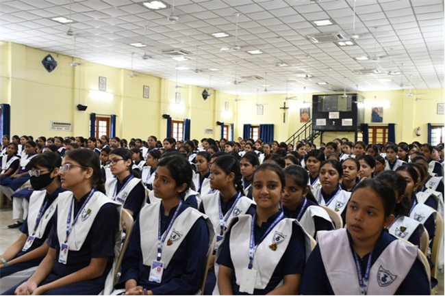 ORIENTATION PROGRAMME FOR CLASS 9- BY ALUMNAE ASSOCIATION