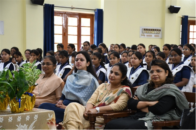 ORIENTATION PROGRAMME FOR CLASS 9- BY ALUMNAE ASSOCIATION