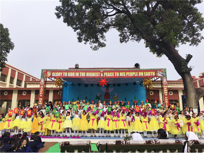 CLASS 1 & 2 CHRISTMAS ASSEMBLY