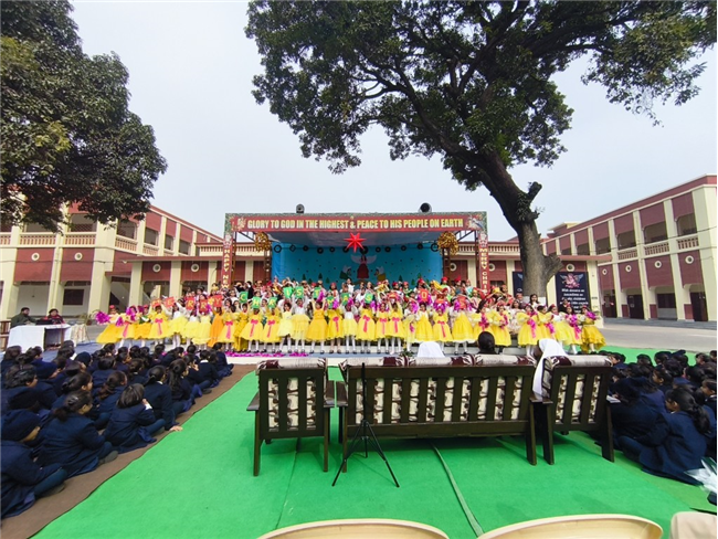 CLASS 1 & 2 CHRISTMAS ASSEMBLY