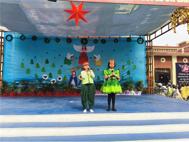 CLASS 1 & 2 CHRISTMAS ASSEMBLY