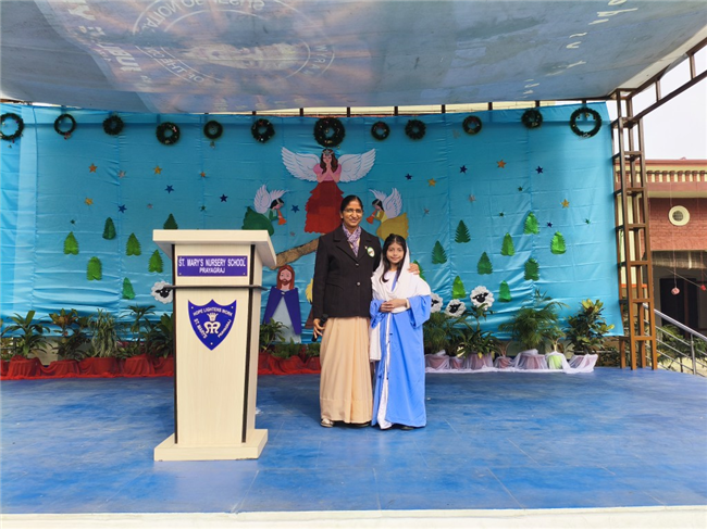 CLASS 1 & 2 CHRISTMAS ASSEMBLY