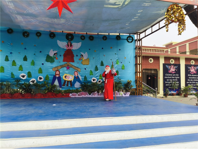 CLASS 1 & 2 CHRISTMAS ASSEMBLY