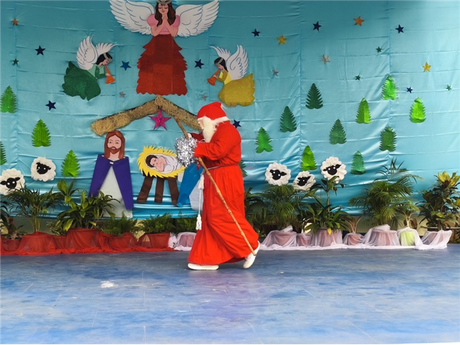 CLASS 1 & 2 CHRISTMAS ASSEMBLY