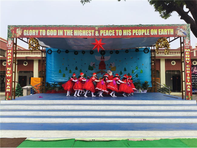 CLASS 1 & 2 CHRISTMAS ASSEMBLY
