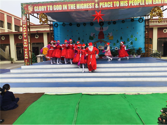 CLASS 1 & 2 CHRISTMAS ASSEMBLY