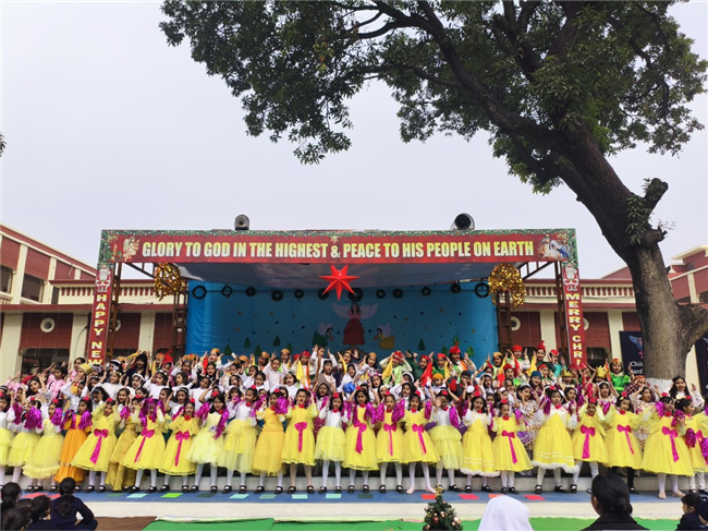 CLASS 1 & 2 CHRISTMAS ASSEMBLY