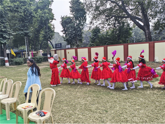 CLASS 1 & 2 CHRISTMAS ASSEMBLY