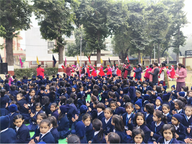 CLASS 1 & 2 CHRISTMAS ASSEMBLY