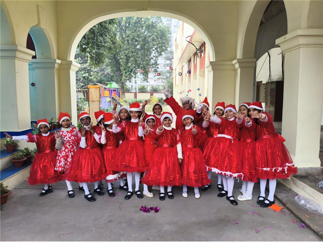 CLASS 1 & 2 CHRISTMAS ASSEMBLY
