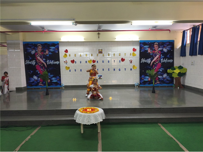 CLASS 1 - A LONG ASSEMBLY
