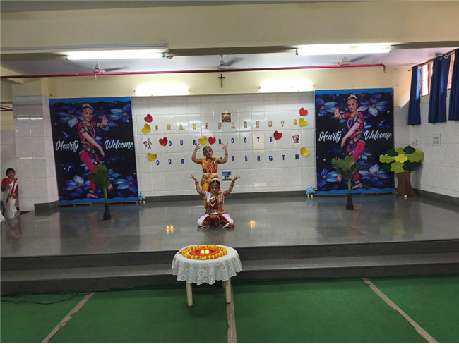 CLASS 1 - A LONG ASSEMBLY