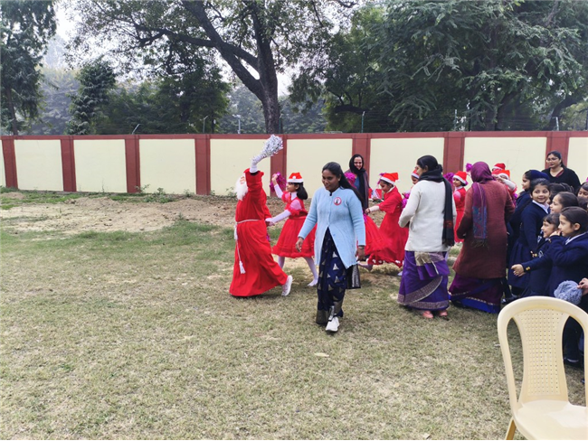 CLASS 1 & 2 CHRISTMAS ASSEMBLY